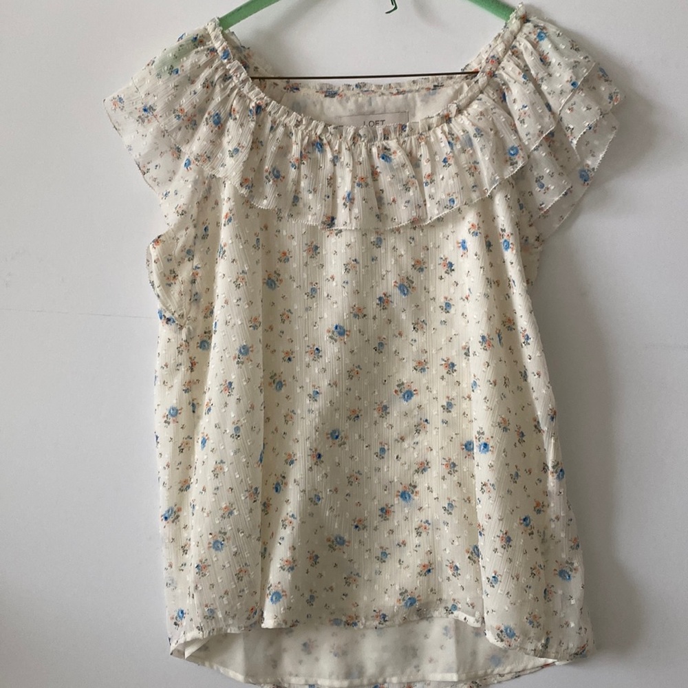 Sweet floral loft blouse